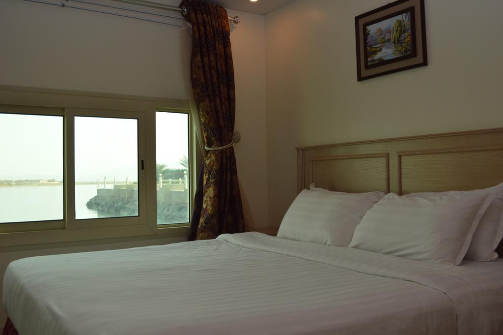 Al Ahmadi Plaza Resort Янбу Экстерьер фото